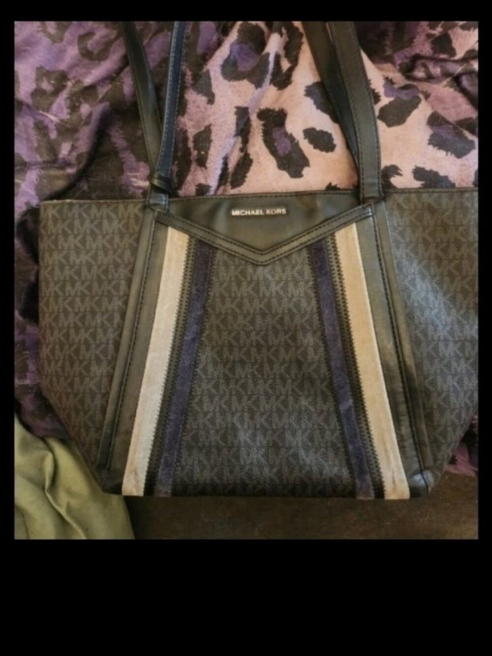 Michael kors shoulder purse